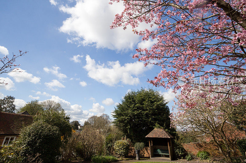 英格兰Sevenoaks的Upper High Street Gardens